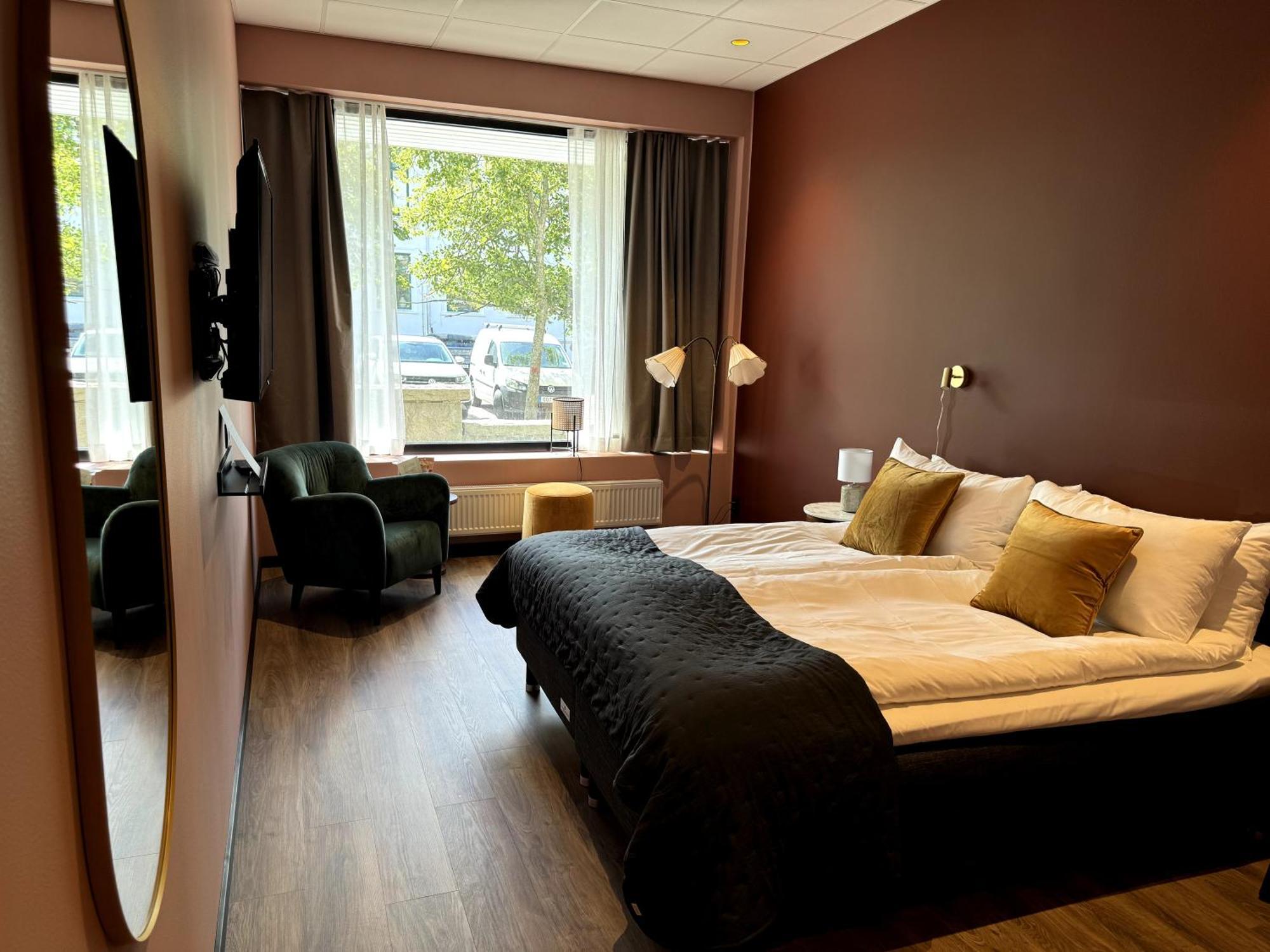 Hotell Sillen Люсечиль Экстерьер фото