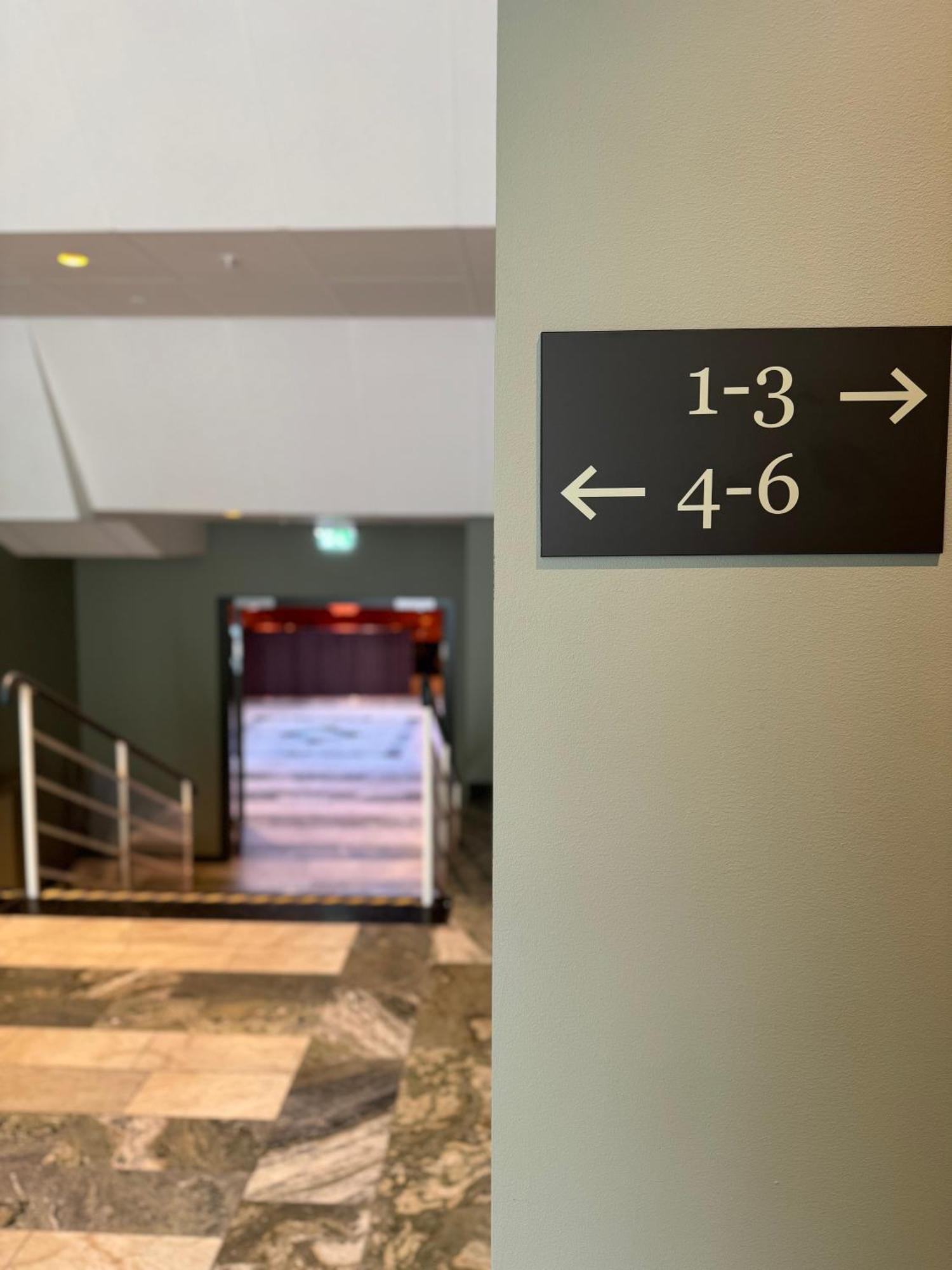 Hotell Sillen Люсечиль Экстерьер фото