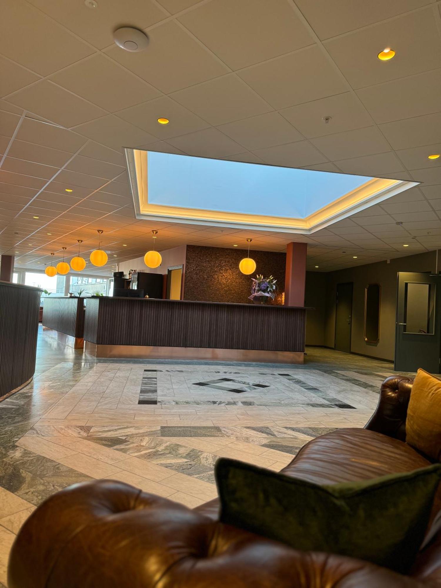 Hotell Sillen Люсечиль Экстерьер фото