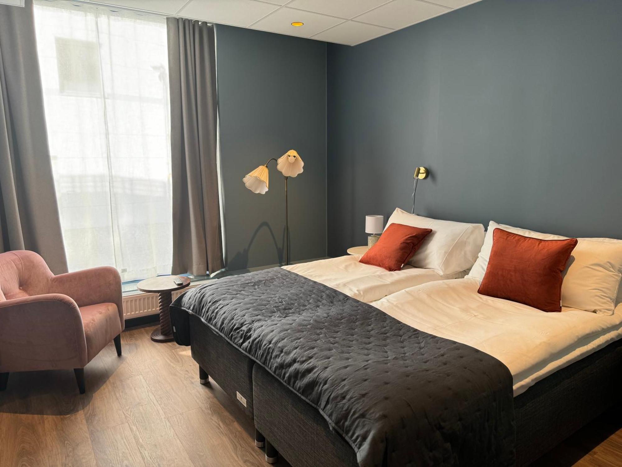 Hotell Sillen Люсечиль Экстерьер фото
